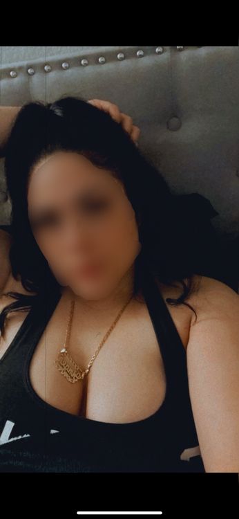 Hello Gentlemen ✨❤ Just the right fit!!! Very fine down to earth lady with a sex appeal that will leave you wanting m...
